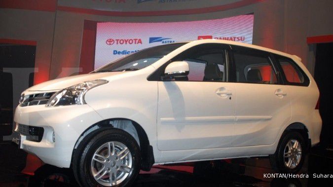 Jual Beli Mobil Xenia. Harga mobil bekas Daihatsu Xenia generasi awal Rp 50 jutaan per