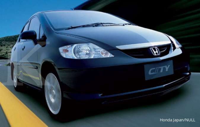 Harga Mobil Honda Jazz Matic Bekas 2004. Harga mobil bekas Honda City rilisan 2004 ramah kantong per