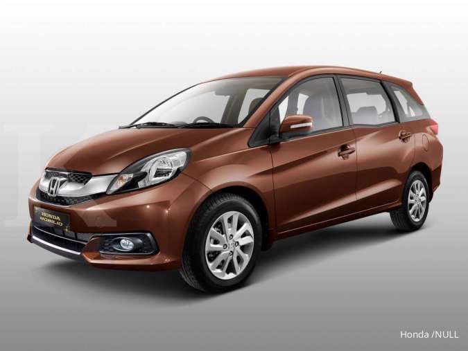 Harga Mobil Honda Brio November 2020. Ini harga mobil bekas Honda Mobilio per November 2020, turun