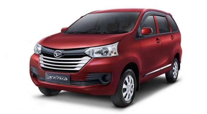 Harga Mobil Xenia Bekas 2015. Daftar harga mobil bekas Daihatsu Xenia keluaran 2015 yang