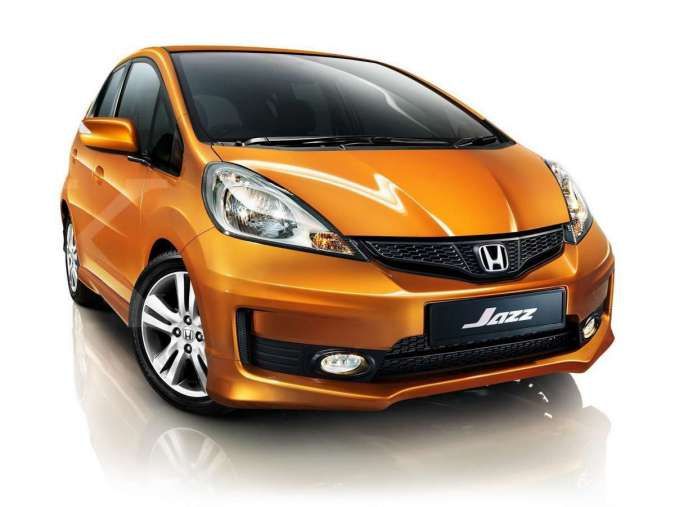 Honda Jazz Bekas Harga 100 Jutaan. Intip harga mobil bekas Honda Jazz rilisan kedua, di bawah Rp 100