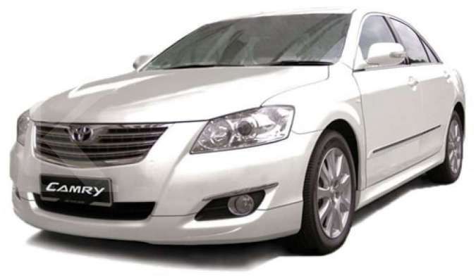 Perbedaan Camry G Dan V. Sedan mewah sudah murah, harga Toyota Camry bekas kini mulai
