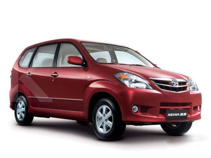 Harga Mobil Bekas Xenia Avanza. Daftar harga mobil bekas Daihatsu Xenia tahun lawas mulai Rp 50