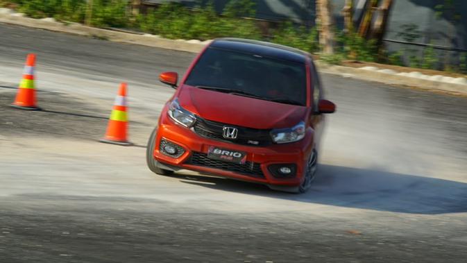 Keluhan Honda Brio Satya. Harus Kamu Tau! 6 Kekurangan dan Kelebihan Honda Brio