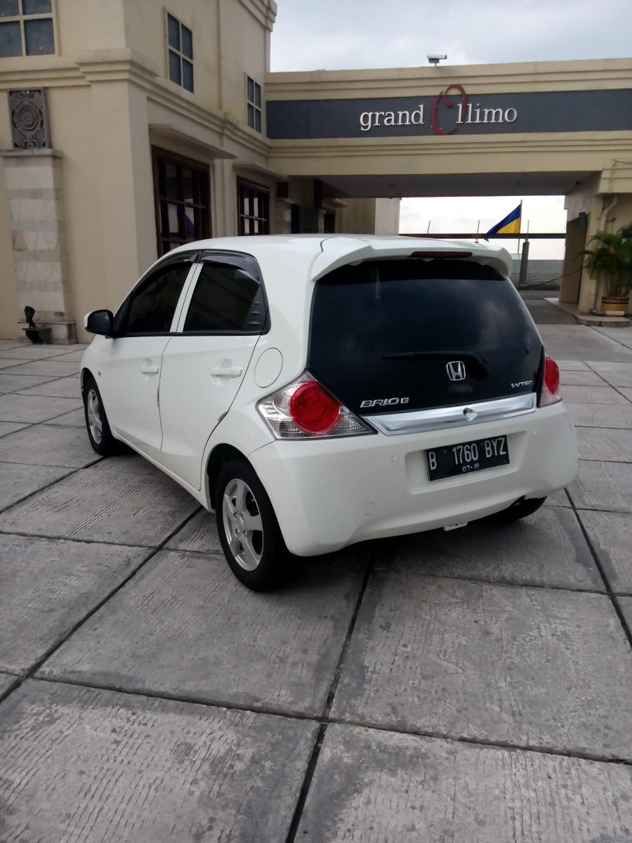 Harga Honda Brio Matic Tahun 2014. Honda brio E 1.2 matic 2014 warna putih