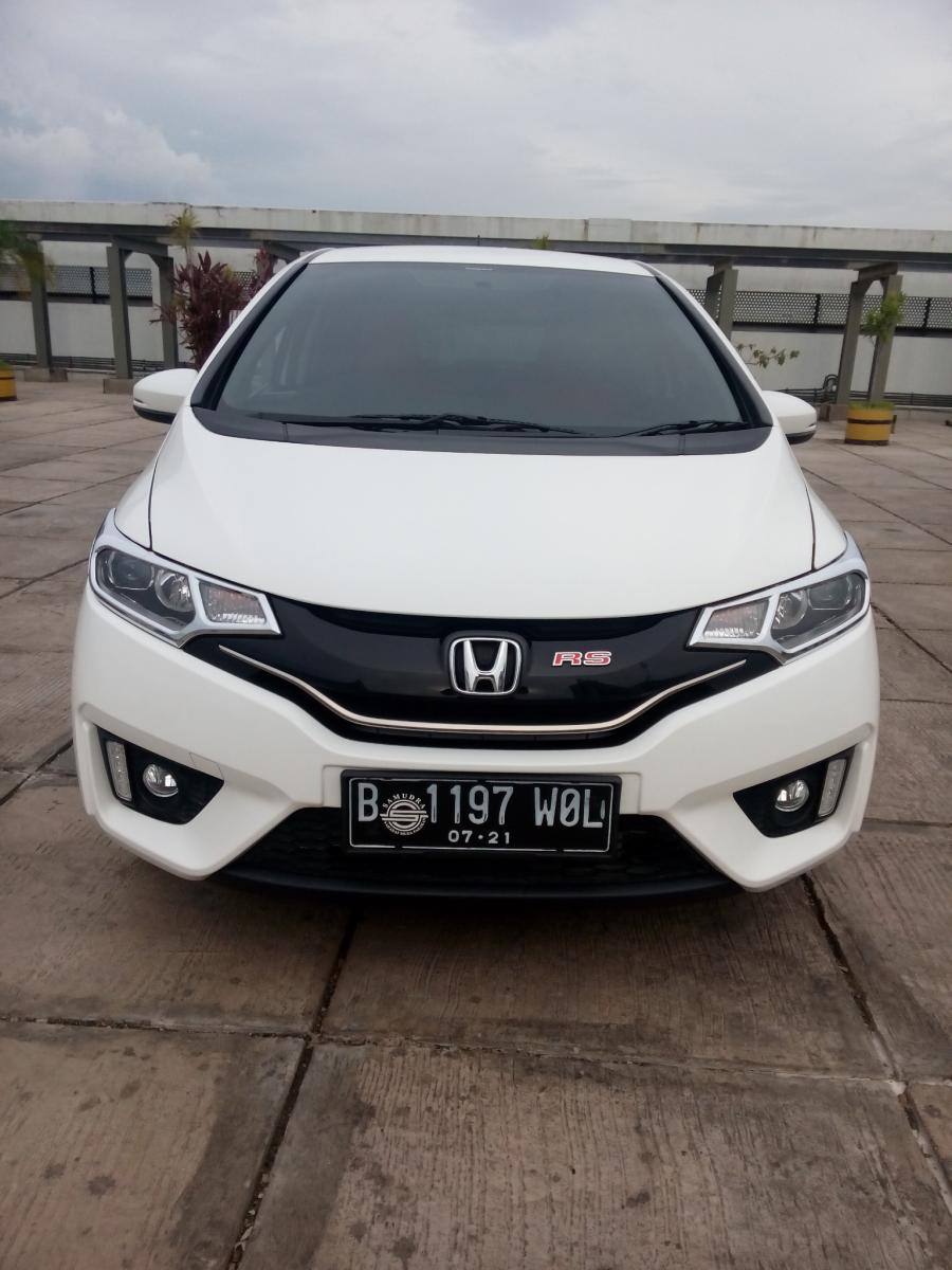 Harga Honda Jazz Rs Matic 2016 Bekas. Honda Jazz Rs matic 2016 putih km 3000