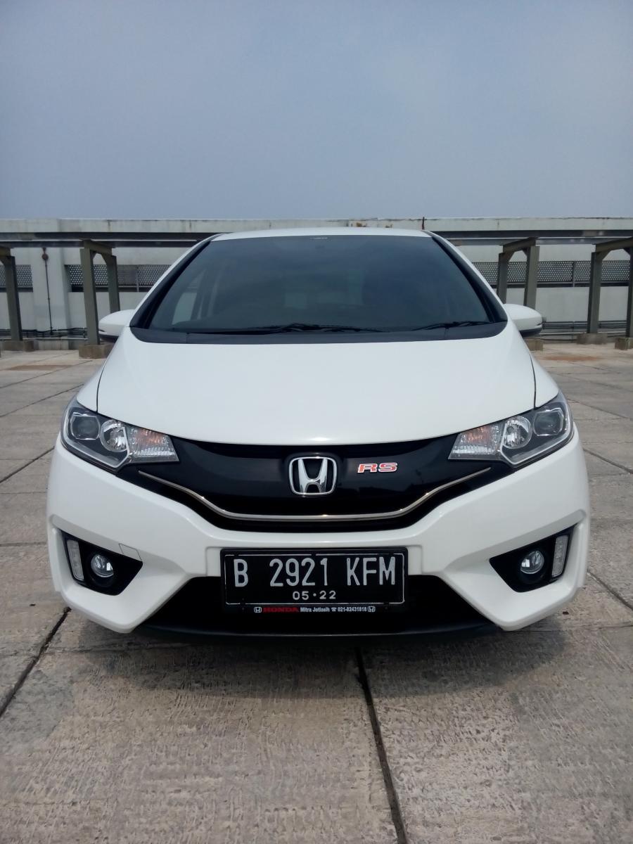 Harga Jazz Rs 2017 Matic Bekas. Honda jazz 1.5 rs matic 2017 putih km 5 rban 08161129584