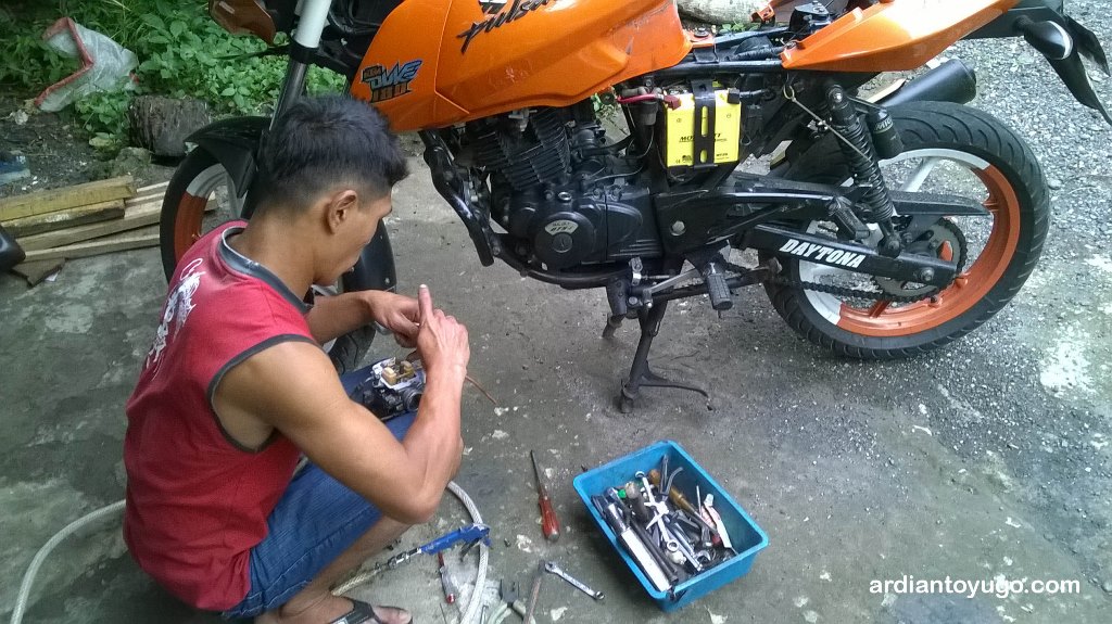 Lem Gasket Motor Terbaik. Hati Hati Ketika Menggunakan Lem Gasket/Sealer...