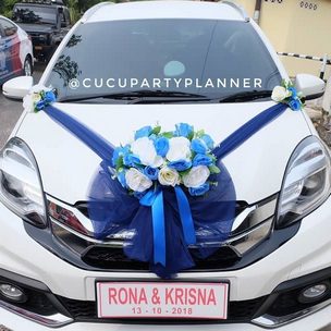 Dekor Mobil Pengantin Pita. 25+ Hiasan Mobil Pengantin Keren untuk Pernikahamu