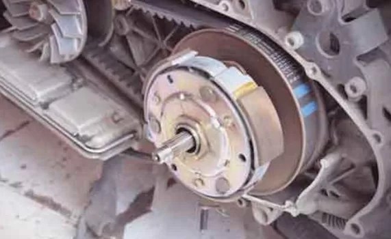 Cara Kerja Mesin Matic. Sistem Kerja CVT Di Motor Matik