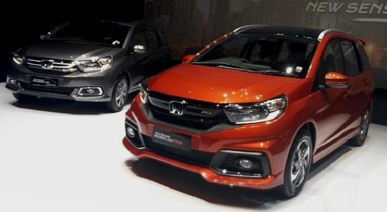 Perbedaan Mobilio Rs Dan E. Perbedaan Fitur Honda Mobilio Facelift 2017, Tipe S, E dan RS