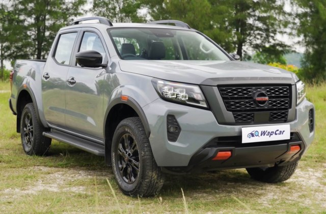 Perbandingan Nissan Navara Dan Ford Ranger. Kelebihan Nissan Navara Vs Ford Ranger