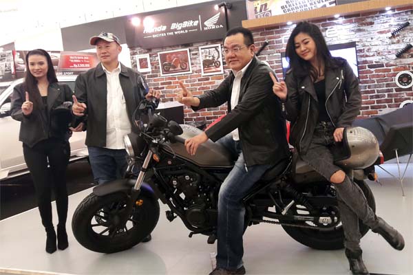 Honda Harga Mulai Rp 149 Juta. Honda CMX500 Rebel Masuk Surabaya, Harga Rp149 Juta