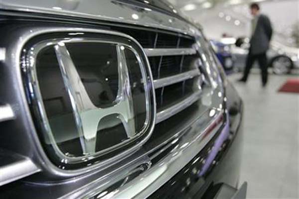 Dalam Mobil Honda Jazz. Sering Banyak yang Salah, Begini Makna RS pada Mobil Honda