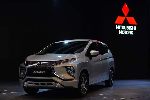 Mitsubishi Xpander Bekas Jakarta. Harga Mobil Bekas Mitsubishi Xpander 2017, Sudah Setara Honda