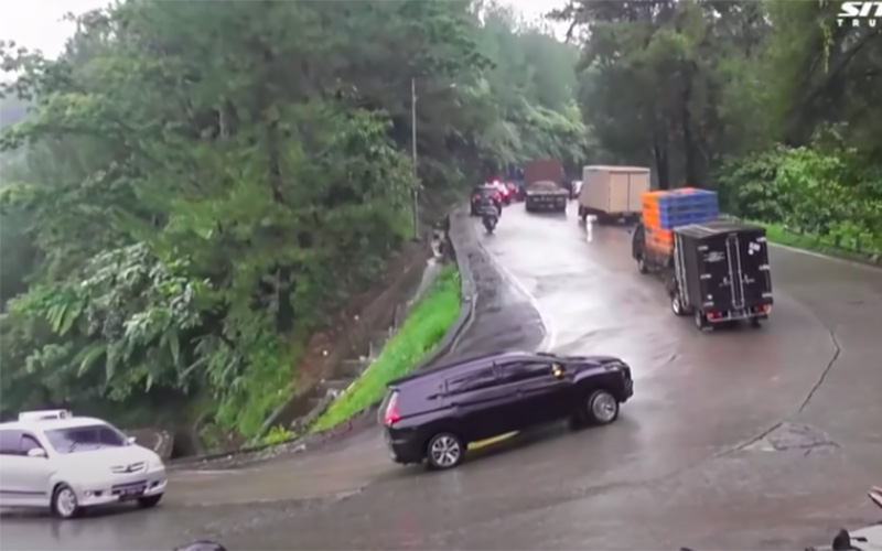 Xpander Penggerak Roda Depan Atau Belakang. Mitsubishi Xpander Sulit Menanjak di Sitinjau Lauik, karena