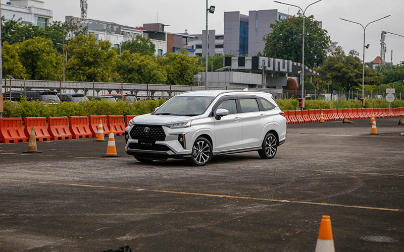 Jualan Di Mobil Avanza. TAM Target Jualan Avanza dan Velos hingga 8.000 unit Per Bulan