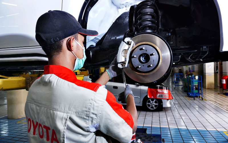 Karet Kaki Kaki Mobil. Kaki Mobil Berbunyi? Ternyata Ini Penyebabnya