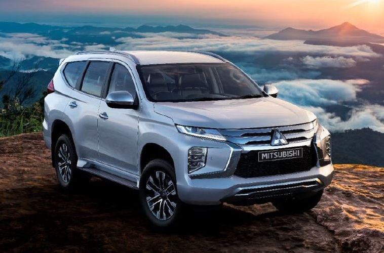 Mitsubishi Pajero Sport Glx. 2020 Mitsubishi Pajero Sport GLX (4x4) 5 SEAT four-door wagon