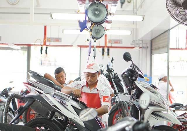 Bengkel Ahass Terdekat Yang Buka Hari Ini. MOTOR HONDA : Bengkel AHASS Jateng Kini Buka Tiap Hari