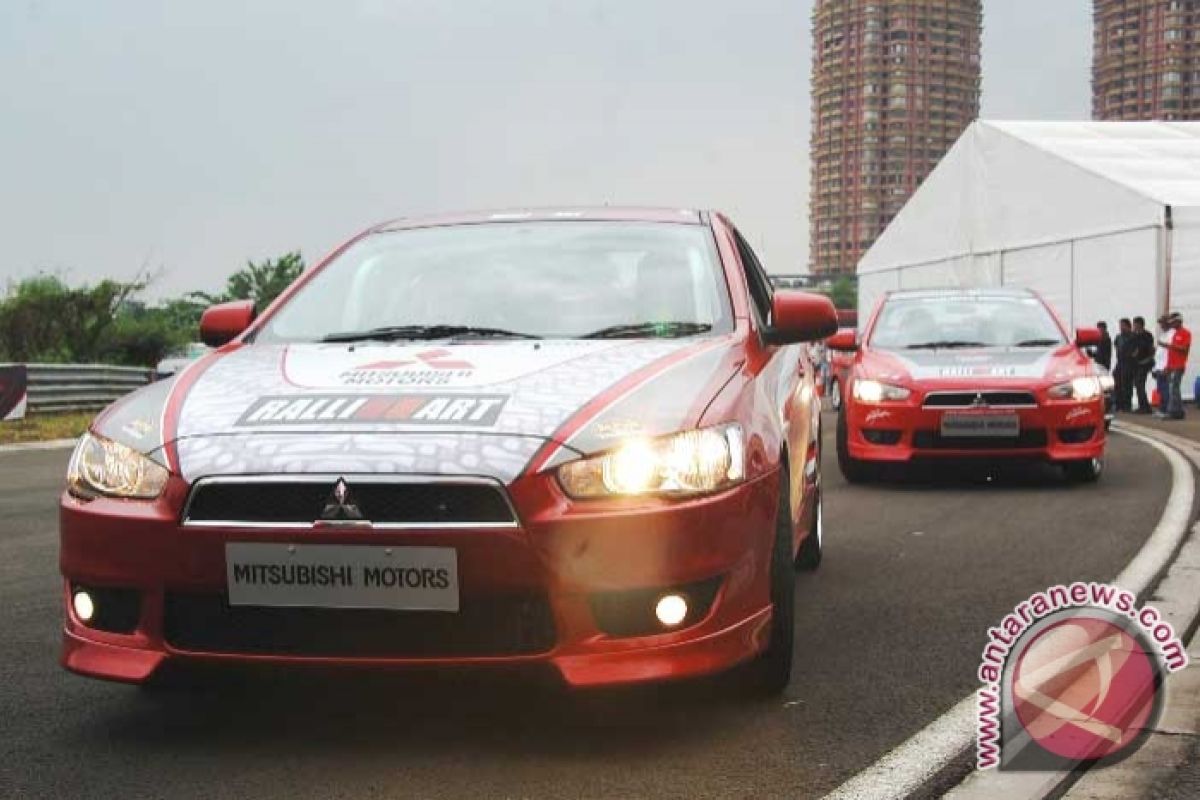 Mitsubishi Lancer Ex 2.0 Gt. Pengguna Lancer Dapatkan Pengalaman 