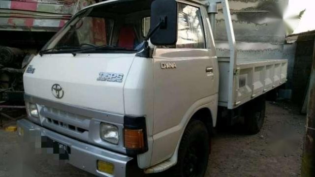 Spesifikasi Toyota Dyna Rino 115ps. Toyota Dyna Rino 115PS 1088889