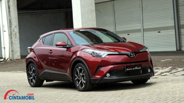 Harga Mobil Toyota C Hr Terbaru. Harga Toyota C-HR 2017, Crossover MPV Terbaik Toyota