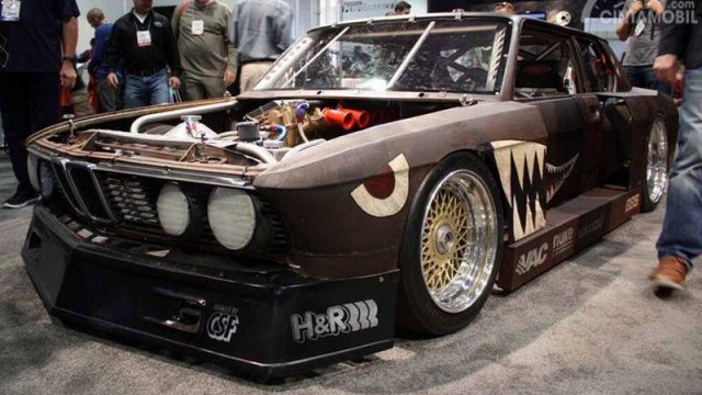 Jual Beli Mobil Modifikasi. Membeli Mobil Bekas Modifikasi, Bermanfaat atau Berbahaya?