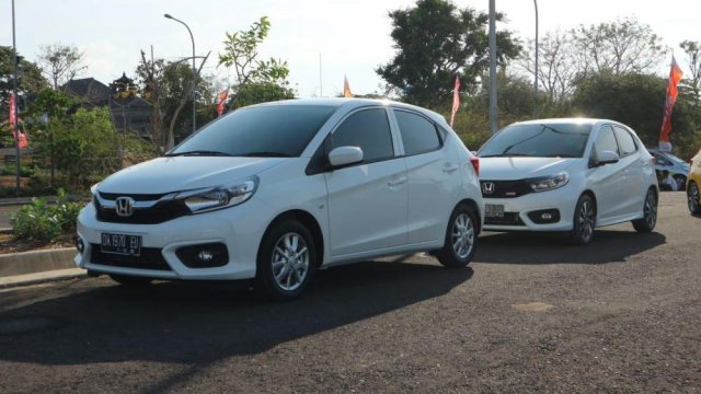 Bagasi Honda Brio Satya. 10 Perbedaan Honda Brio Lama vs Brio Baru Versi Cintamobil.com