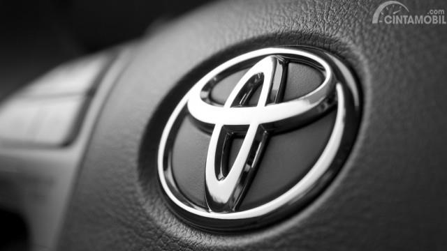 Logo Toyota Jaman Dulu. Sejarah Nama Dan Arti Logo Oval Toyota