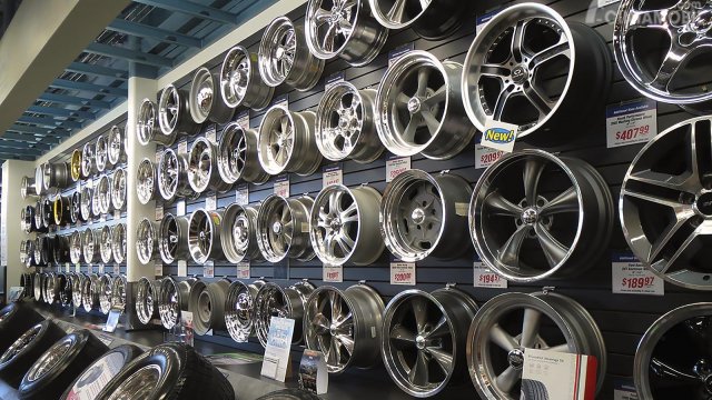 Velg Racing Yang Cocok Untuk L300. Memilih Velg Terkuat, Velg Alloy atau Velg Kaleng?