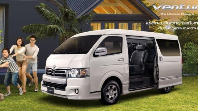 Harga Toyota Hiace Ventury Automatic. Review Toyota Ventury 2017, Ketika HiAce Pakai Tuksedo