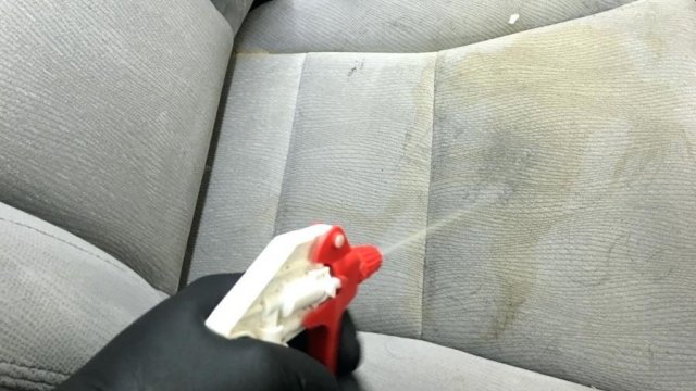 Cara Membersihkan Jok Mobil Honda Brio. Beda Material Beda Cara, Begini Cara Membersihkan Jok Mobil