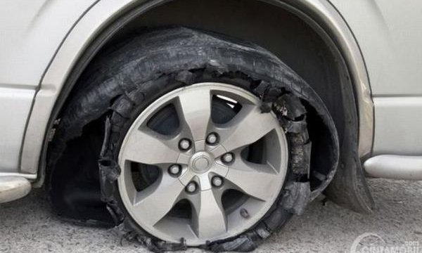 Penyebab Ban Mobil Retak. 5 Penyebab Retak Ban Mobil, Serta Tips Mencegahnya