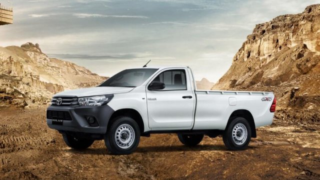 Interior Hilux Single Cabin. Review Toyota Hilux Single Cabin Diesel 4x4 2019