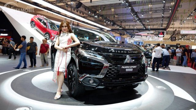 Pajero Sport Tampak Belakang. Review Mitsubishi Pajero Sport Rockford Fosgate Black Edition 2019