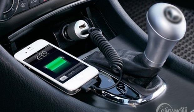 Charger Hp Di Mobil Avanza. Jangan Sembarang Pilih, Inilah Tips Memilih USB Charger Mobil