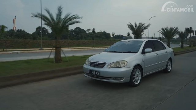 Toyota Corolla Altis G. Review Toyota Corolla Altis 1.8 G 2005: Pilihan Sedan Eksekutif