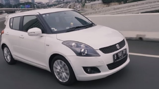 Review Suzuki Swift Indonesia. Review Suzuki Swift GS 2016: Hatchback Paling Fun to Drive