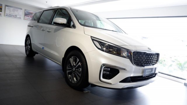 Kia Grand Sedona Diesel. Review KIA Grand Sedona Diesel 2019: Semakin Lengkap Dan Aman