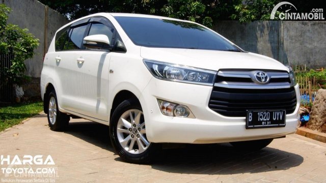 Apakah Innova Bensin Matic Boros. Toyota Kijang Innova Diesel Terlalu Mahal? Mending Pilih Innova