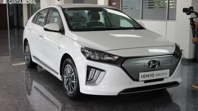 Harga Hyundai Ioniq Electric 2020. Review Hyundai Ioniq Electric 2020: Godaan Mobil Listrik Termurah