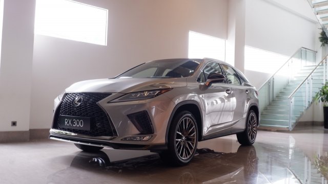 Harga Mobil Lexus Rx 300 Sport. Review Lexus RX300 F SPORT 2020: Volume Maker Penjualan