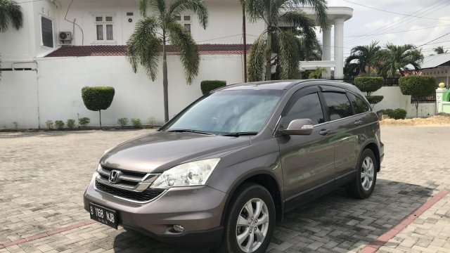 Harga Mobil Suzuki Ertiga Baru Riau. Diskon mobil baru Suzuki Ertiga GX MPV Manual warna Silver Riau