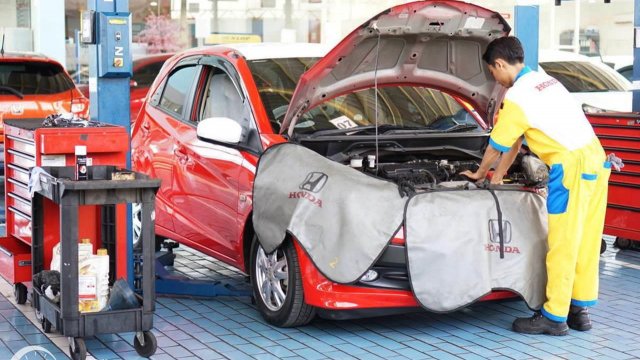 Oli Mesin Honda Brio Satya. 10 Pilihan Oli Mobil Honda Brio Terbaik