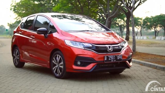 Honda Jazz Generasi Ke 3. Eksis 17 Tahun Lebih, Yuk Kenalan dengan 3 Generasi Honda Jazz!