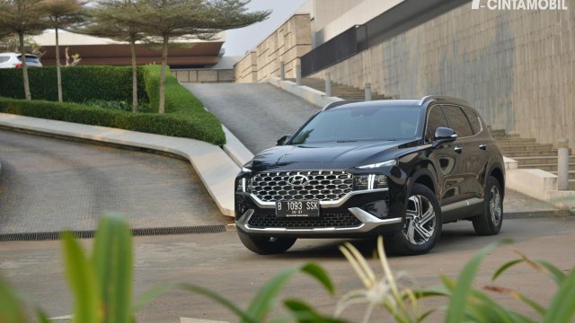 Dimensi Hyundai Santa Fe. Hyundai Santa Fe Diesel Signature 2021: Memang Bukan Sekadar