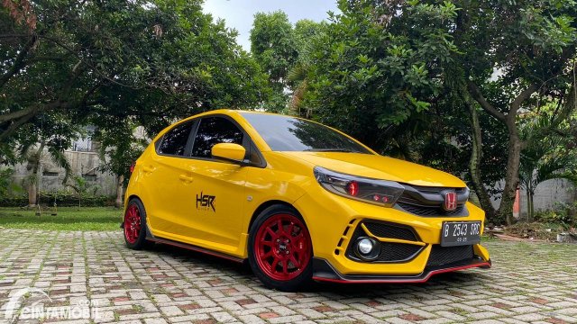 Brio Rs Warna Kuning. Kenalan Sama Brio Warna Kuning, Produk Nyentrik Honda yang