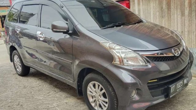 Kelebihan Dan Kekurangan Daihatsu Xenia 2012. Mobil Xenia 2012 bekas