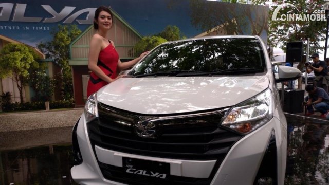 Toyota Calya Vs Avanza. Komparasi Toyota Calya vs Avanza, Mana Yang Lebih Value for